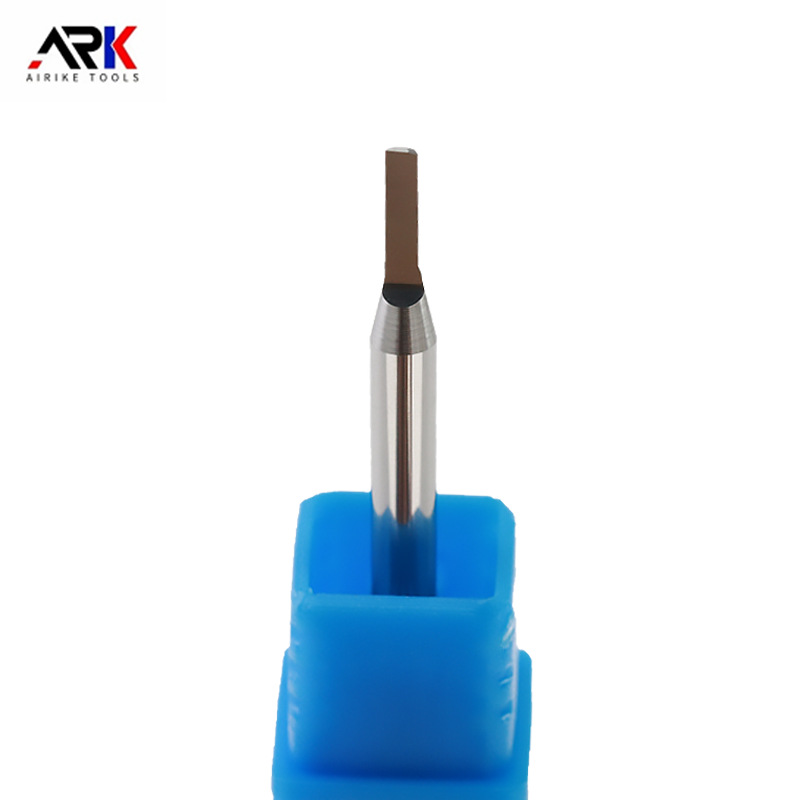 ​Zongyeda пояснює - обертання за годинниковою стрілкою чи проти годинникової стрілки для деревообробних фрез?